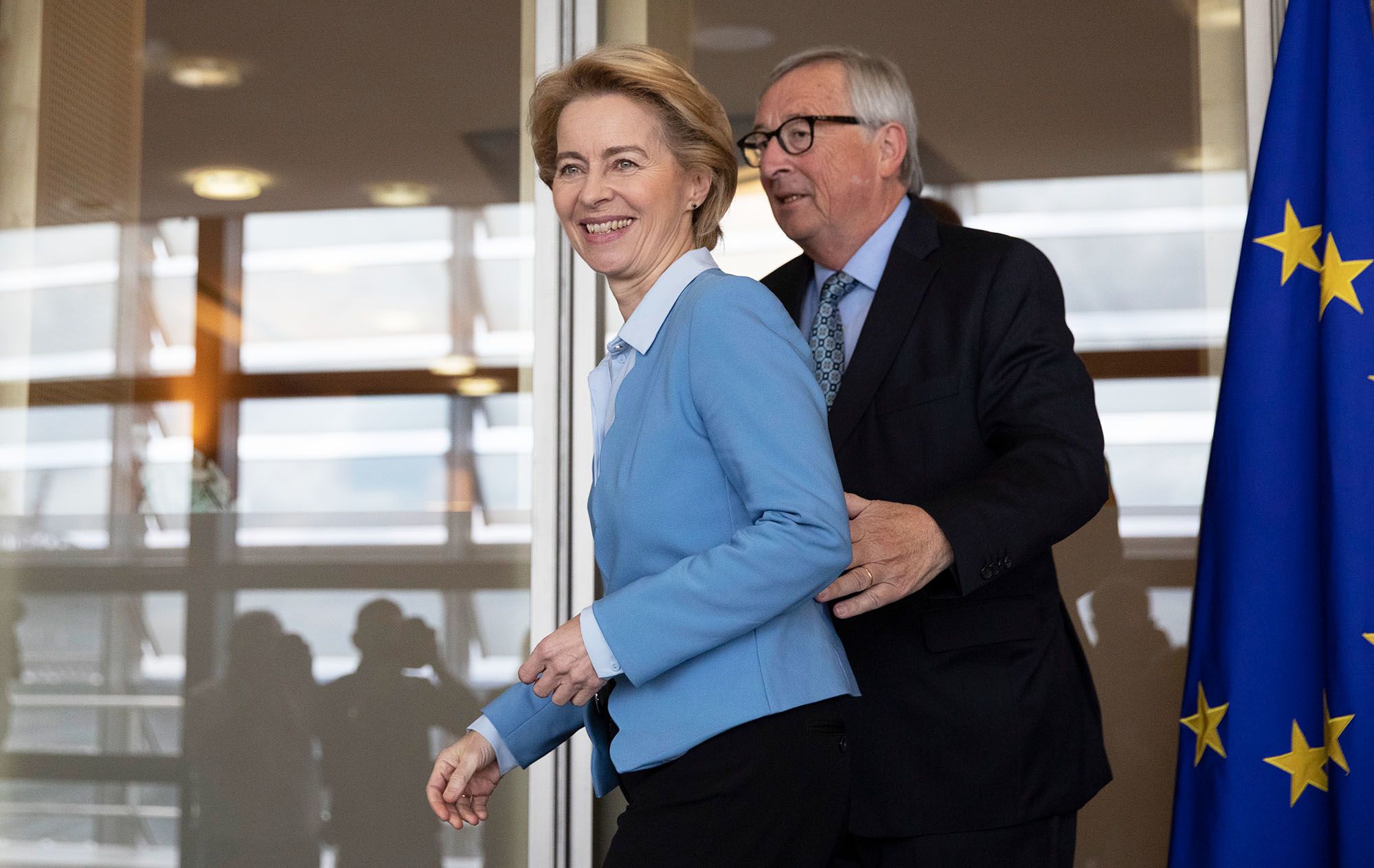 EU-Kommissionspräsidentin Ursula von der Leyen und ihr Vorgänger Jean-Claude Junker